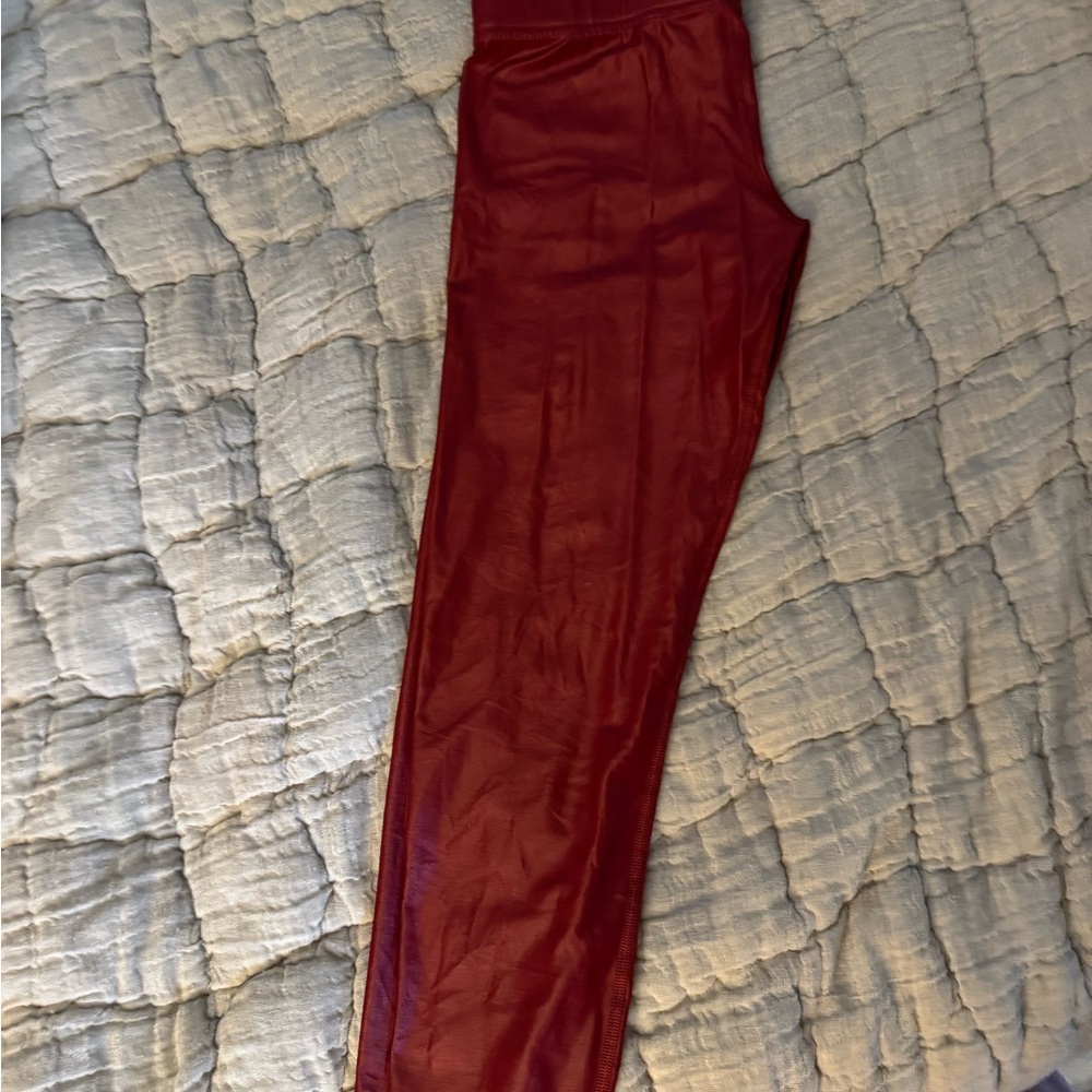Carbon38 Red Leggings